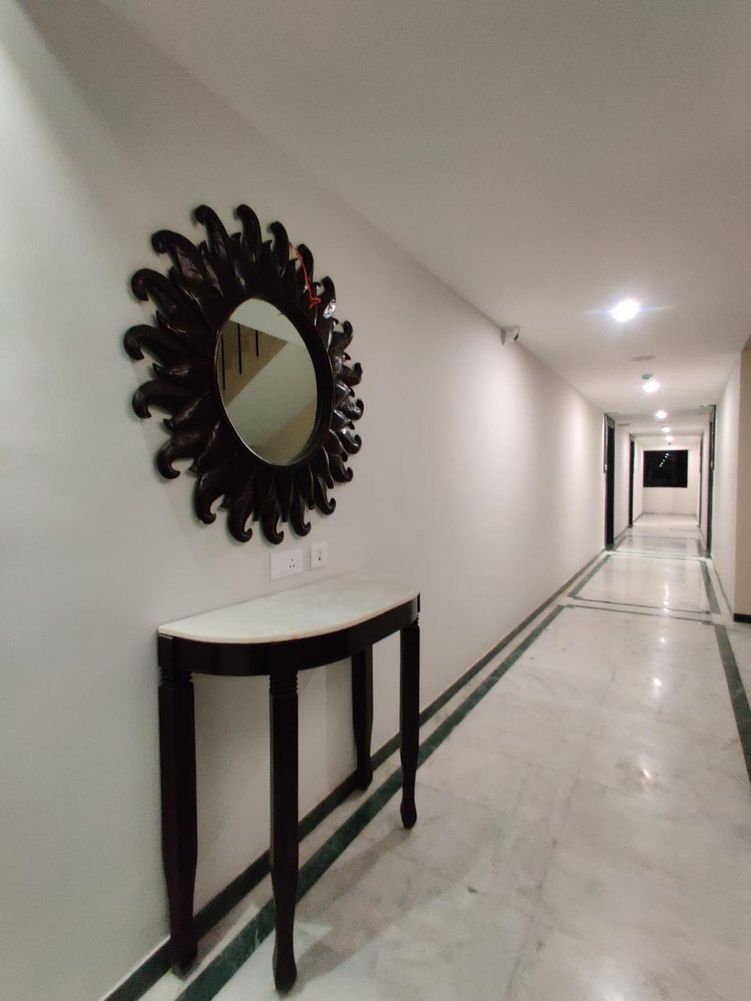 מדוראי Hotel Saratharajans מראה חיצוני תמונה