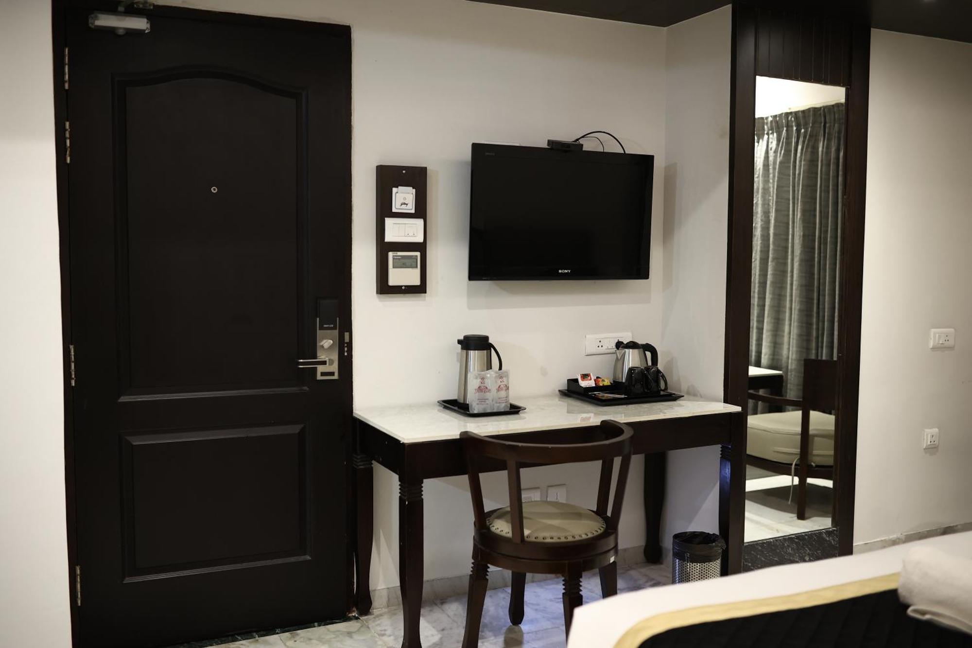 מדוראי Hotel Saratharajans מראה חיצוני תמונה